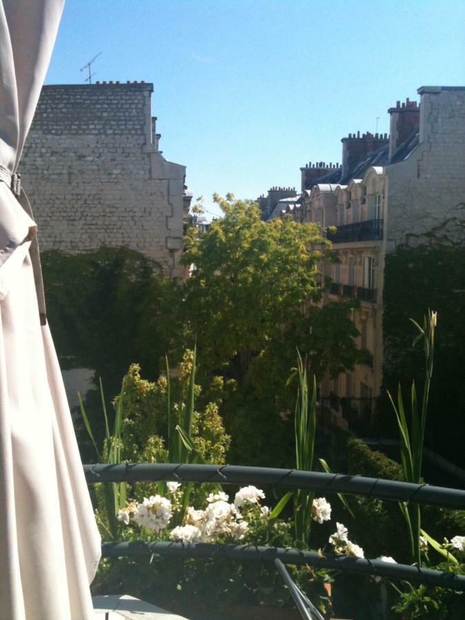 52 Clichy Bed & Breakfast - Chambre d'hôtes Paris Exterior foto